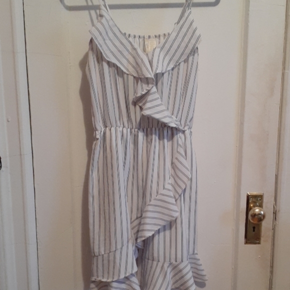 Japna Dresses & Skirts - Flirty cocktail dress with stripes!!